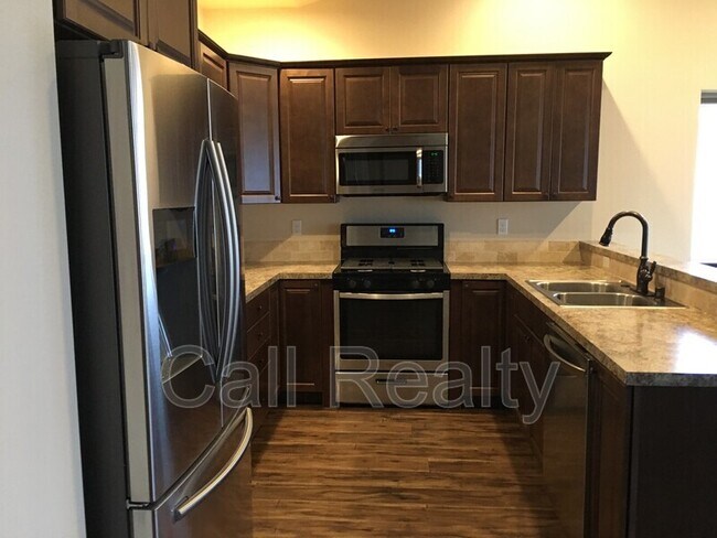 Foto del edificio - 4416 E Fairview Ave