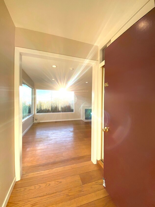 Foto principal - 7659 Stockton Ave