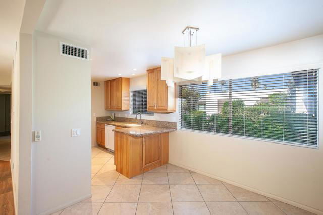 Building Photo - 1721 Capri Cir