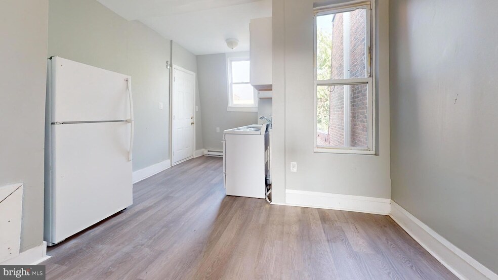 Primary Photo - 2542 N 33rd St