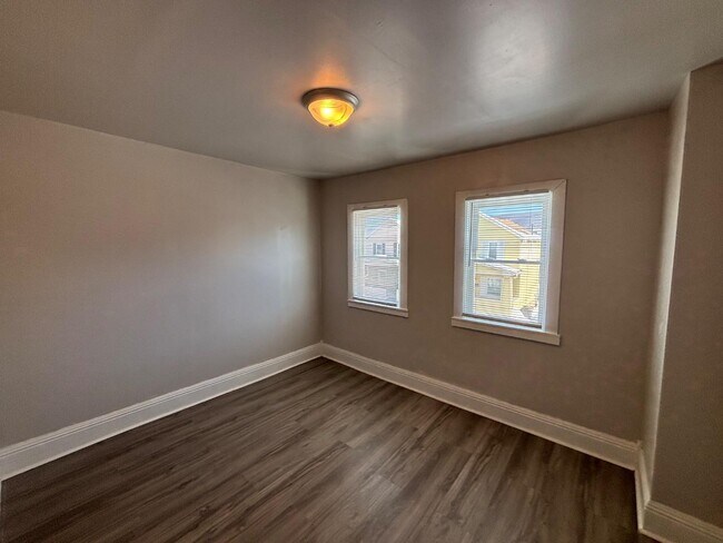 Foto del edificio - 211 N 5th Ave