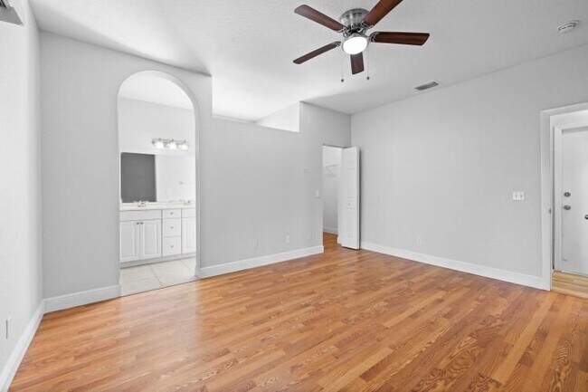 Foto del edificio - 2385 SW Neal Rd