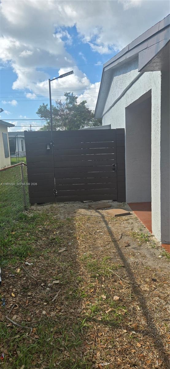 Foto del edificio - 3190 NW 5th Ct