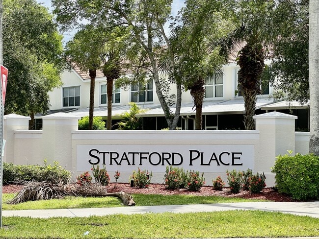 Foto del edificio - 1345 Henley St