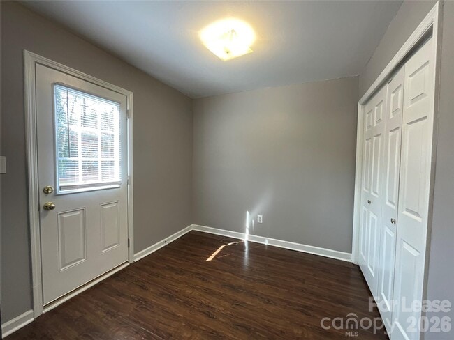 Foto del edificio - 1520 N Main Ave