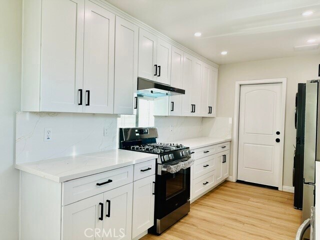 Foto del edificio - 1502 E Thelborn St