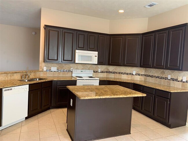 Building Photo - 1719 Charlton Oaks Ct