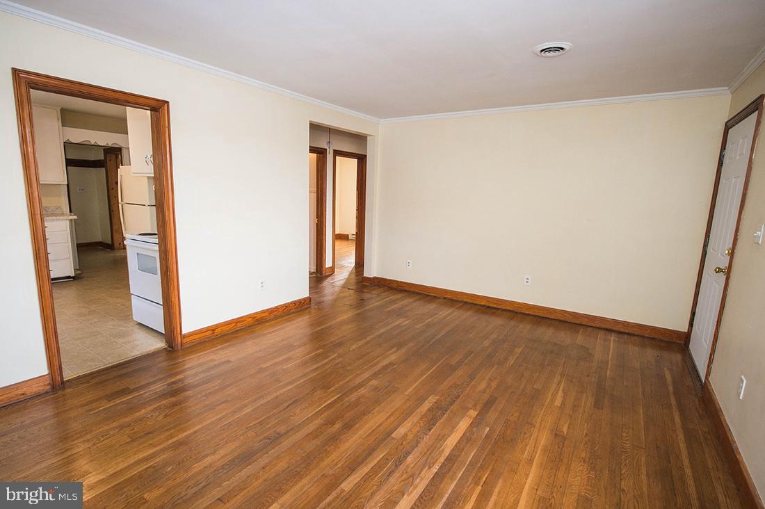 Foto principal - 827 Eastern Shore Dr