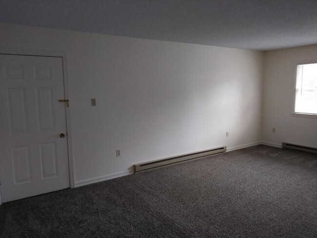 Building Photo - 350 Girio Terrace