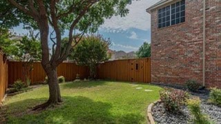 Building Photo - 1889 Thorndale Cir