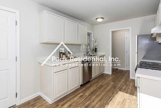 Building Photo - 3 br, 2 bath House - 3178 Claudia Dr