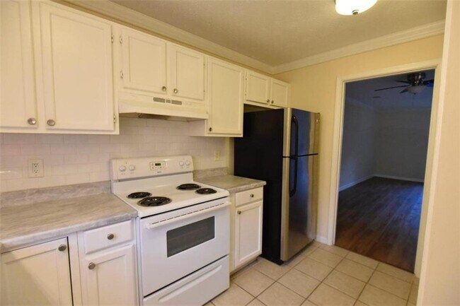 Foto del edificio - 2898 Webb Bridge Rd