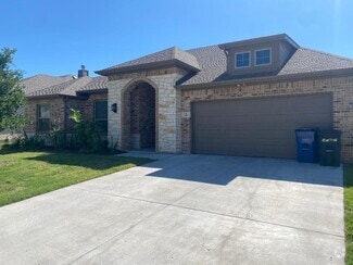 Building Photo - 120 Gardenia Dr
