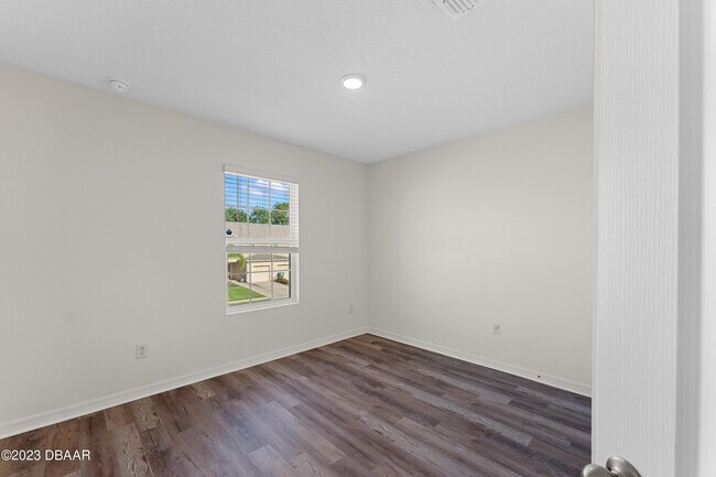 Building Photo - 1620 Primo Ct