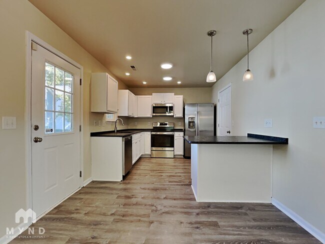 Foto del edificio - 5146 Brooktree Dr