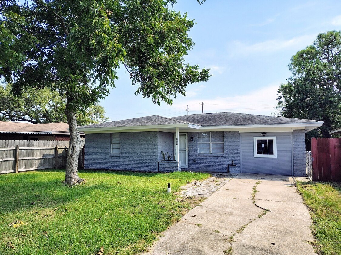 Foto principal - 2821 1st Ave N