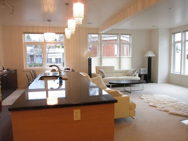 Foto del edificio - Stunning 2 Bedroom 2 Bath condo, with 2 Parking spots in the heart of vibrant Kirkland for Rent