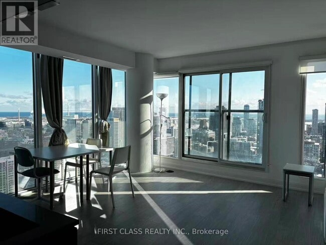 Building Photo - 181 Dundas St E