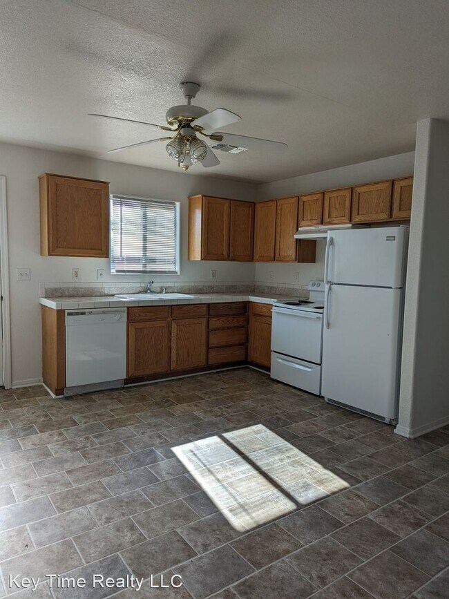 Building Photo - 3 br, 2 bath House - 537 Paseo Del Rio