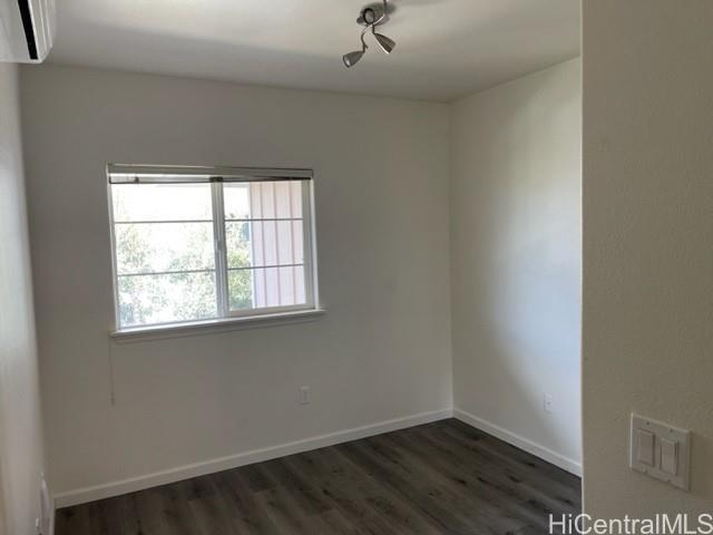 Building Photo - 1178 Kukulu St
