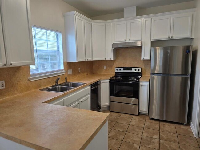 Foto del edificio - 3308 Elija St