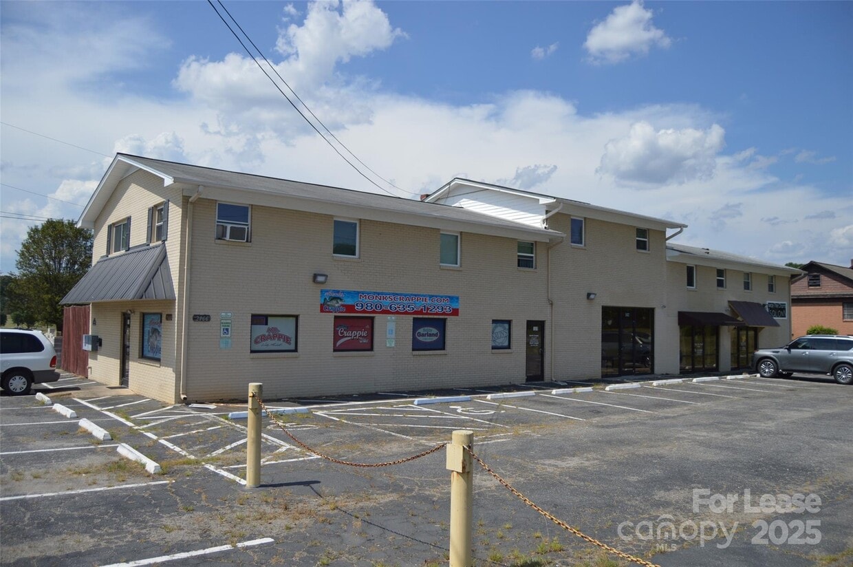 Primary Photo - 2166 Old Mountain Rd