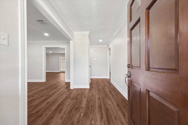 Building Photo - 3806 Murworth Dr