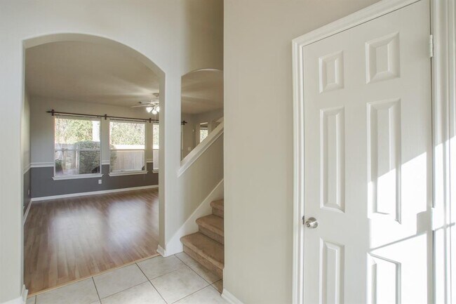 Building Photo - 94 Cornflower Dr