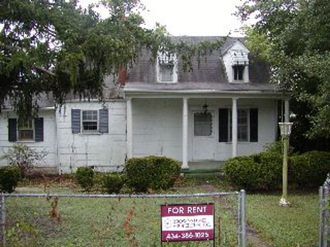 Primary Photo - Single Family House - Alta Vista, VA