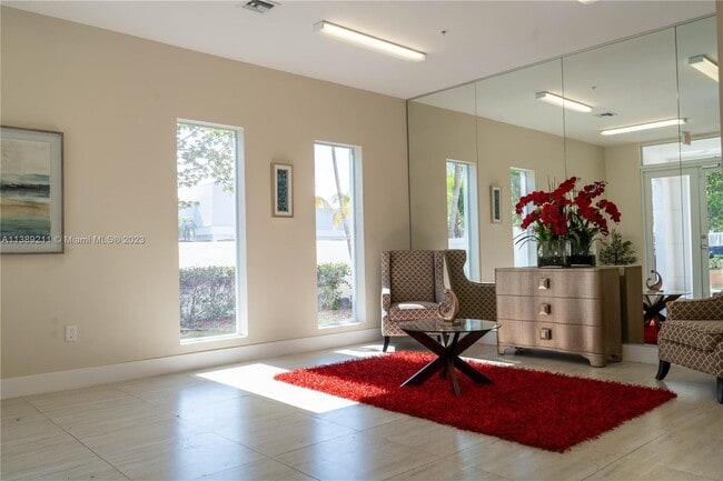 Building Photo - 555 E Dania Beach Blvd