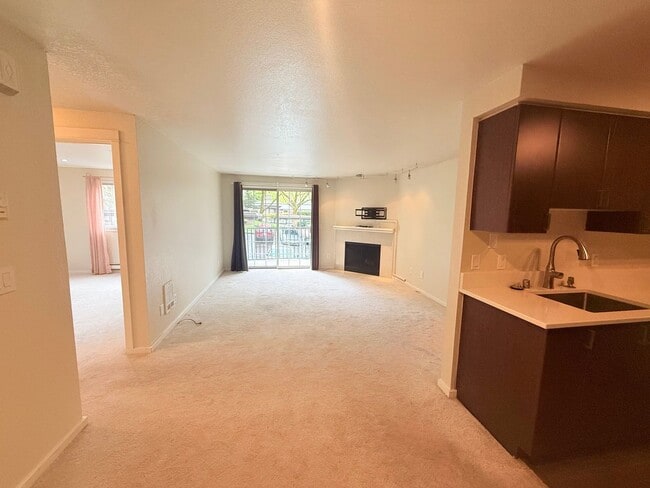 Building Photo - Gallery Condominiums - Downtown Kirkland