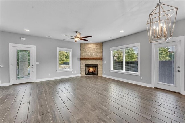 Building Photo - 510 N Salem Rd