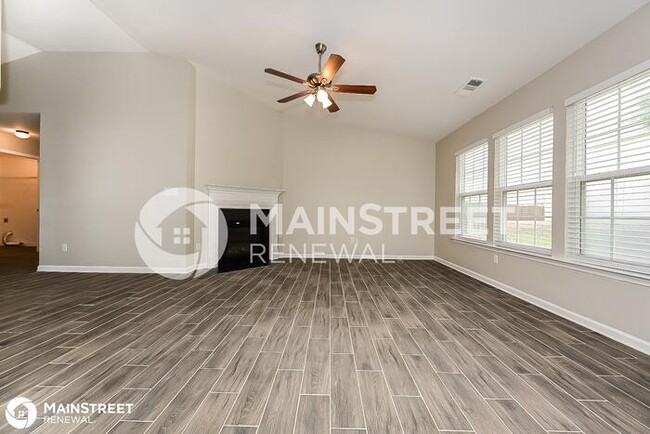 Building Photo - 4725 Stonecrop Dr