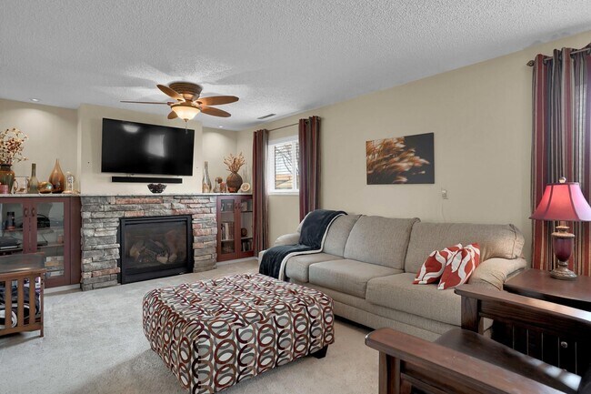 Foto del edificio - Wonderful 4 bedroom near Powers amenities!