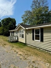Building Photo - 2716 Bullock Ave