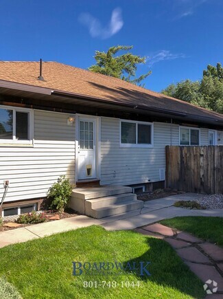 Building Photo - 1781 Lincoln Ln