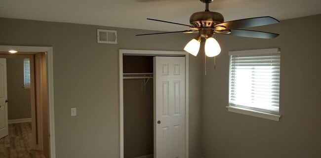 Interior Photo - Shawnee Apartments