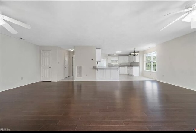 Kitchen and living room - 2557 Oconee Ave