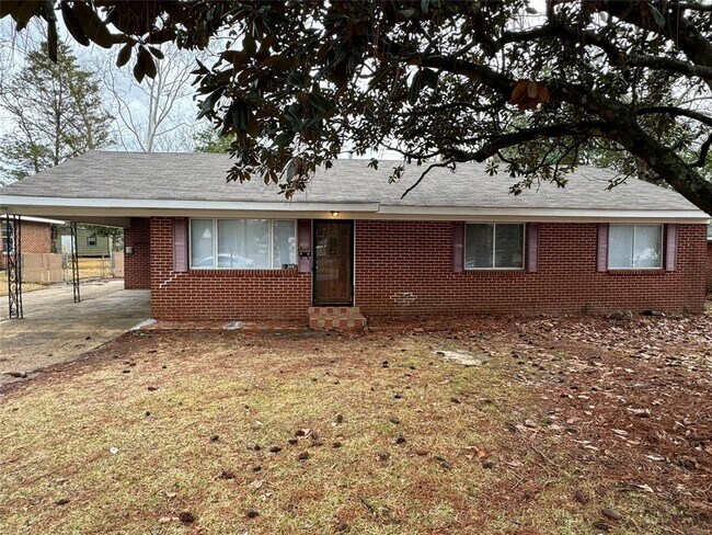 Building Photo - 1368 Adrian Ln