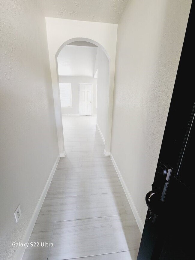 Foto del edificio - 4741 E Ridge Creek Dr