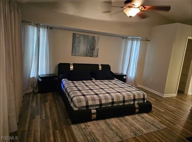 Building Photo - 11195 Seabreeze Ave