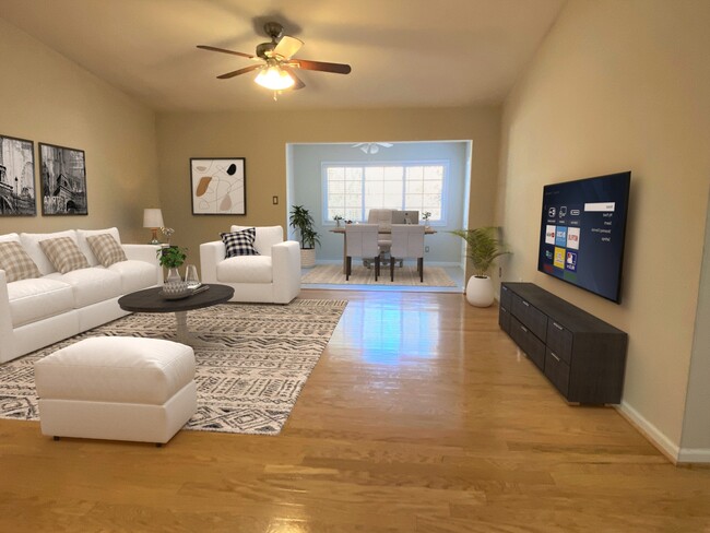 living room (staged photo) - 1468 Briarwood Rd NE