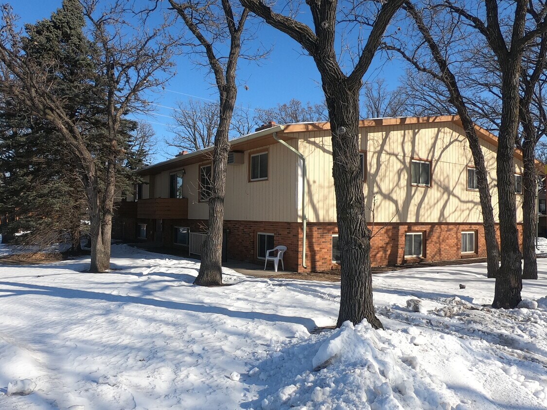 2900 Clearwater Rd, St. Cloud, MN 56301 Apartments St. Cloud, MN