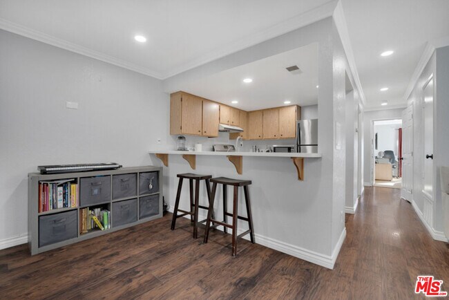 Foto del edificio - 18209 Sierra Hwy