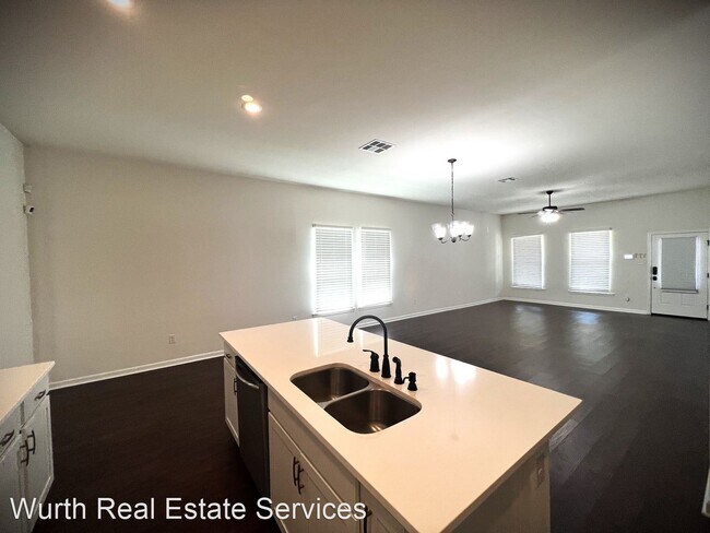 Foto del edificio - 4 br, 2 bath House - 43105 Pineside Ave.