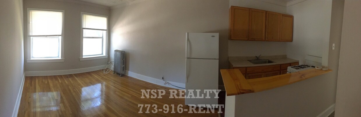 Foto principal - 5666 N Ridge Ave