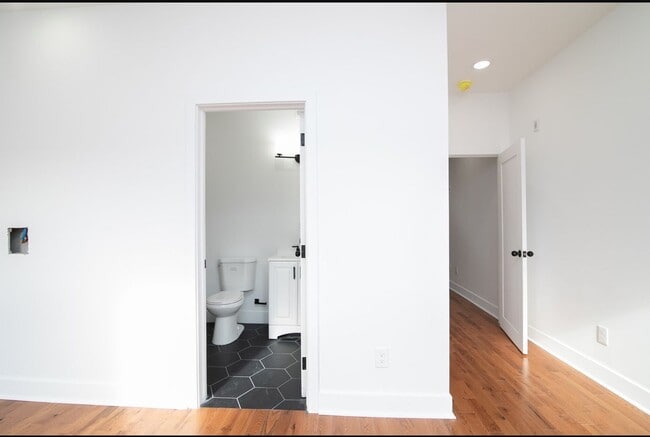 Foto del edificio - 3035 W Diamond St