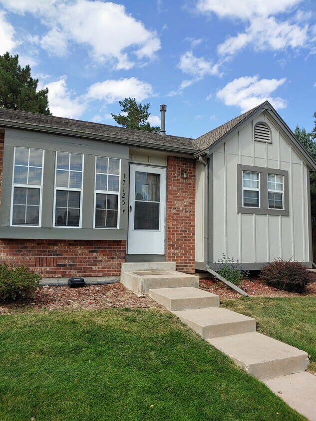 17125 E CHENANGO AVE UNIT F, Aurora, CO 80015 Townhome Rentals in