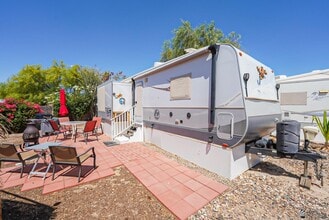 Building Photo - 13308 E 48th Dr