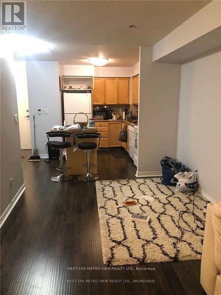 Photo du bâtiment - 3888 Duke of York Blvd